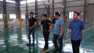 娃哈哈集團蒞臨華豫萬通調(diào)研六谷鮮湯智能售賣機生產(chǎn)進度