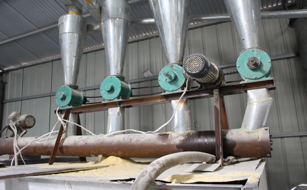 玉米深加工設(shè)備多少錢一臺?其空轉(zhuǎn)運(yùn)行時(shí)不可忽視的細(xì)節(jié)有哪些?