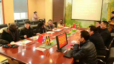 烏干達國家公共服務(wù)部與財務(wù)部領(lǐng)導(dǎo)蒞臨華豫萬通考察糧食加工技術(shù)