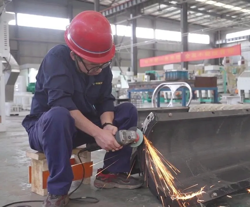 勞動(dòng)創(chuàng)造幸福，實(shí)干成就偉業(yè)——華豫萬通“五一勞動(dòng)節(jié)”最美贊歌